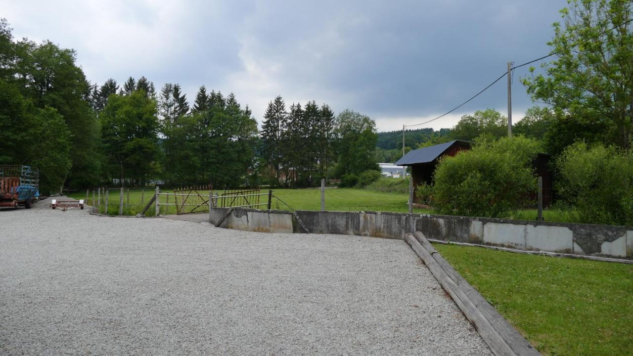 Au Virage De Stavelot Apartment Exterior foto